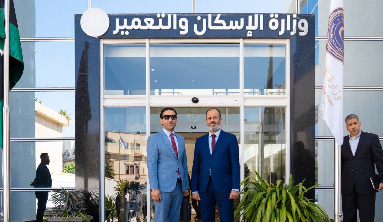 وزير الإسكان والتعمير يبحث مقترح إنشاء منظومة إلكترونية لتسجيل طالبي السكن