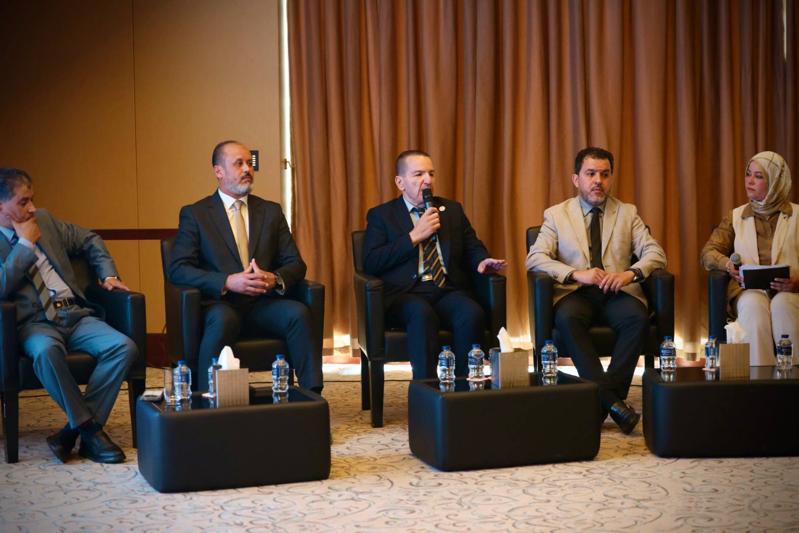 وزير الإسكان والتعمير يستعرض حلولاً مستدامة لأزمة السكن خلال المنتدى الدولي للتخطيط والتنمية